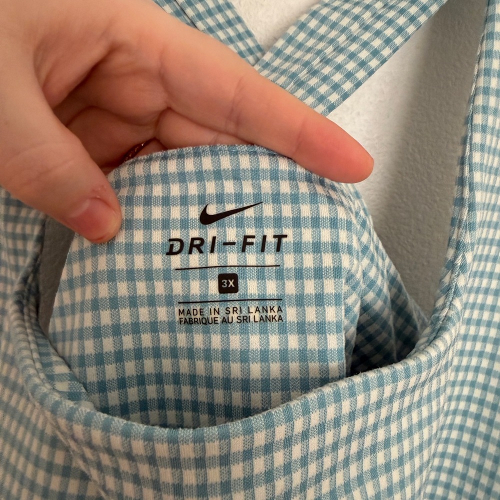 Nike Blue gingham cropped tank - Picture 2 of 4